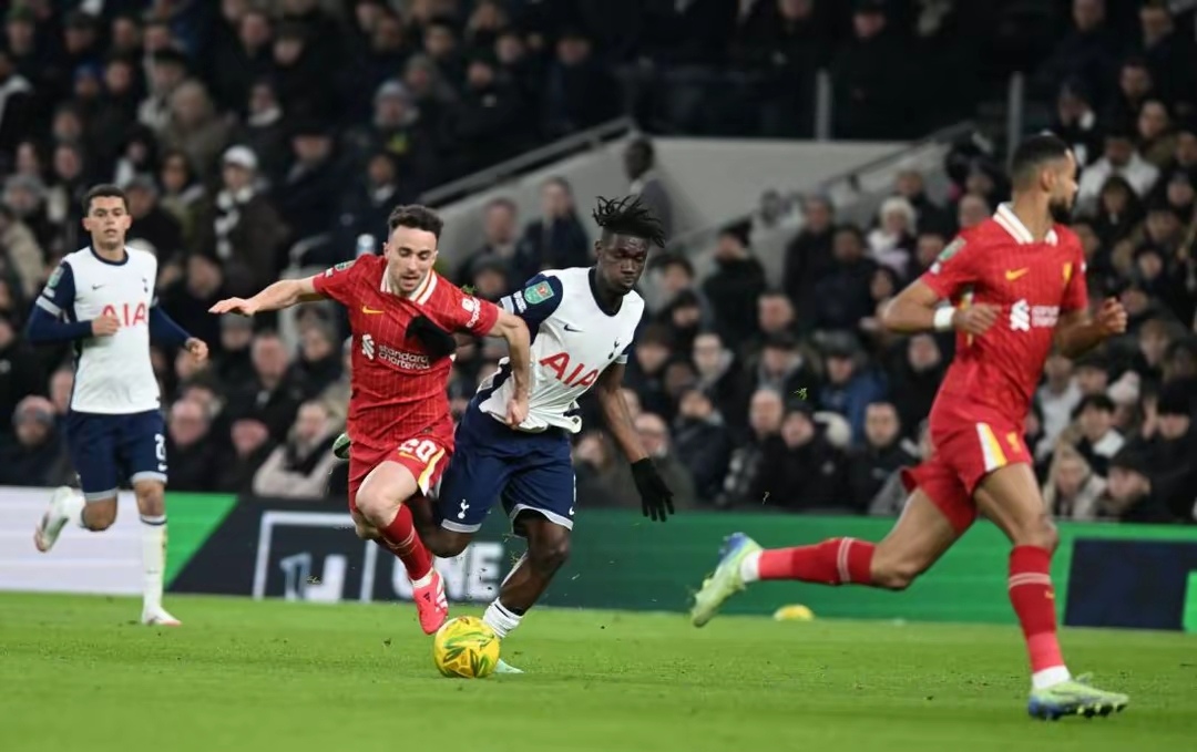 包含利物浦坐镇主场绝平阿森纳巴塞尔-战胜曼城的词条